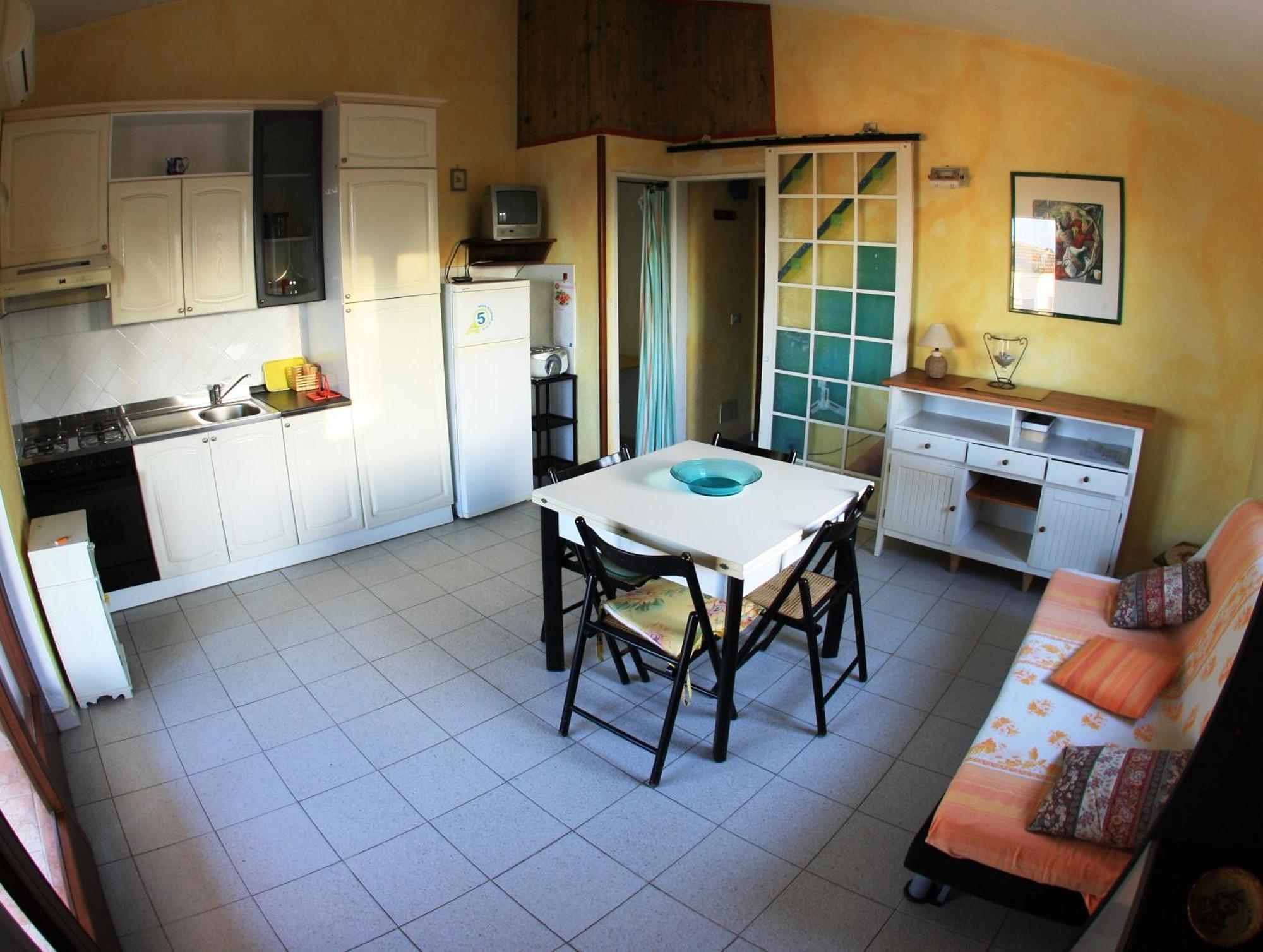Borgo Le Logge Aparthotel Budoni Bilik gambar