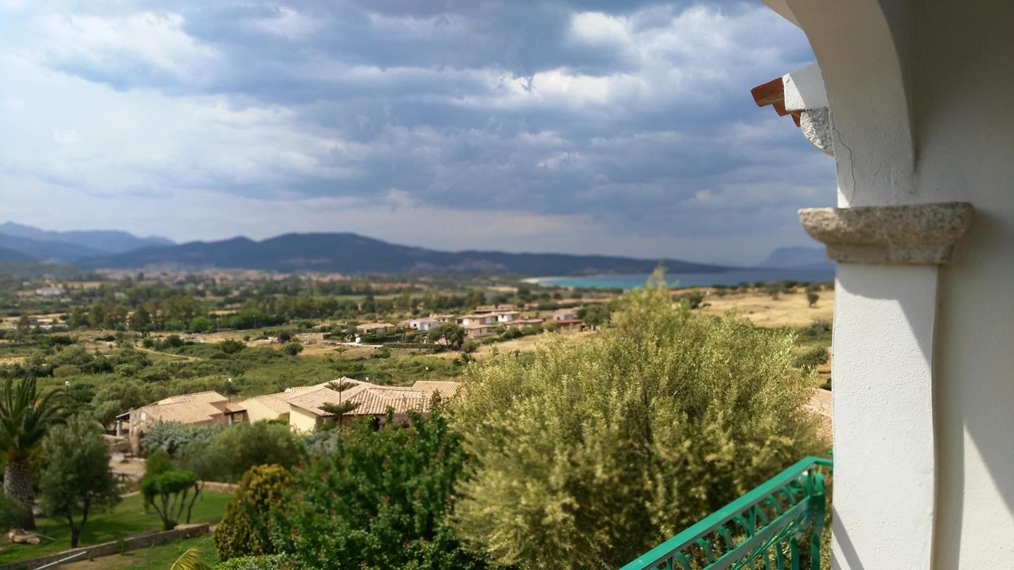 Borgo Le Logge Aparthotel Budoni Luaran gambar