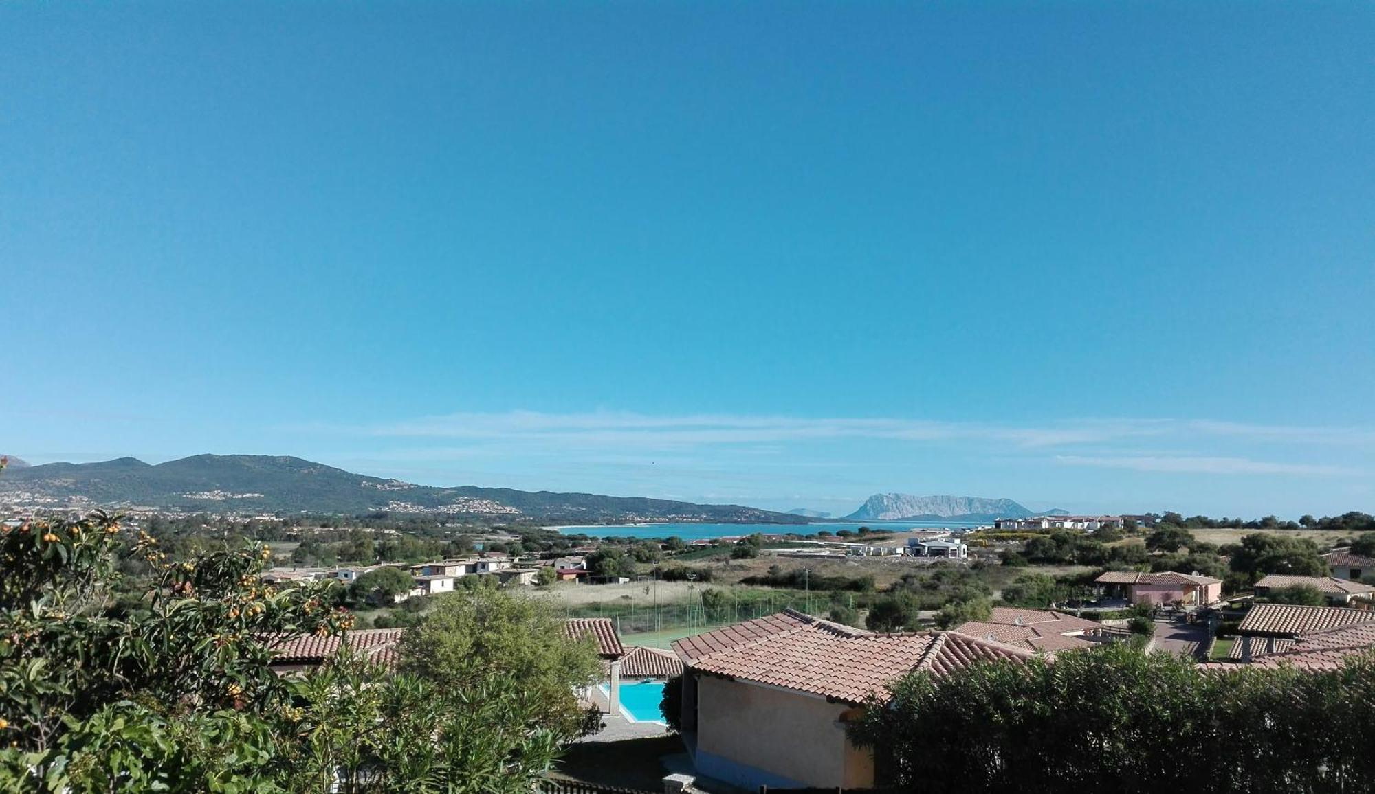 Borgo Le Logge Aparthotel Budoni Luaran gambar
