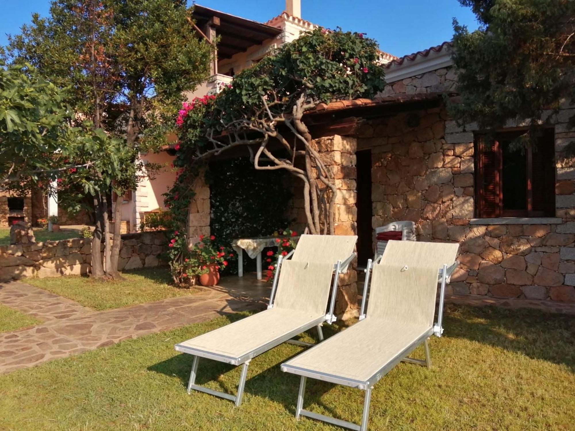 Borgo Le Logge Aparthotel Budoni Luaran gambar